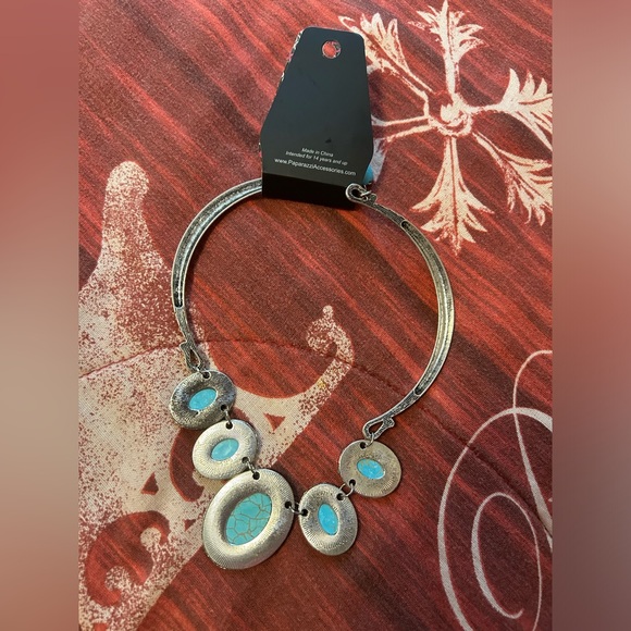 Turquoise Earrings and Necklace Set - Picture 3 of 8